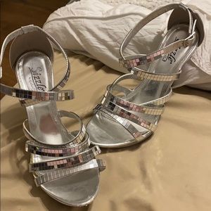 Women’s prom high heels size 10